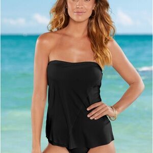 VENUS Asymmetrical Black Skirt